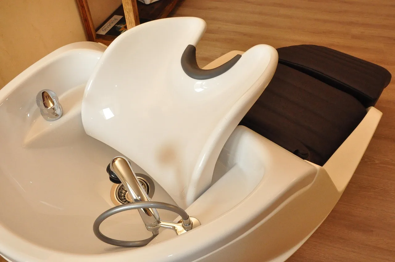 hairdresser, hair salon, wellness, hairdressing supplies, relaxation, washing chair, lie, wash, company, hair salon, hair salon, hair salon, hair salon, hair salon. Hair salon equipment reviewed: what holds up and what does not