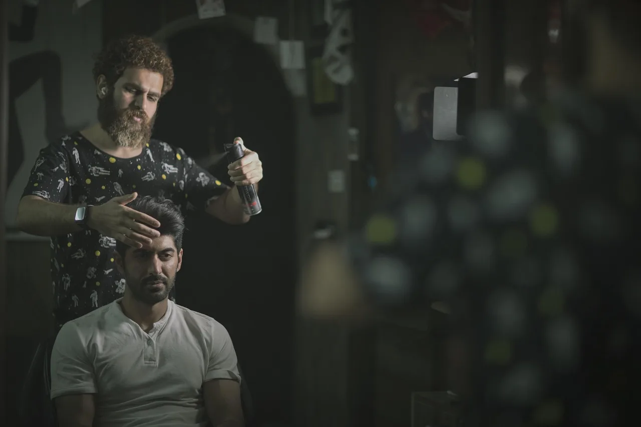 barber, haircut, barber shop, men, hair, hair spray, grooming, hair stylist, hairdresser, hair salon, work, job, occupation, life, people, cosmetology, mashhad, iran, hair spray, hair spray, hair spray, hair spray, hair spray. Four signals that hair salon service quality is slipping