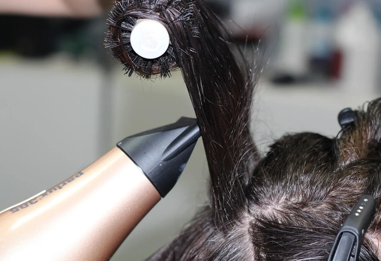 haircut, hairdresser, salon, hair, hairstyle, stylist, hairdressing, work, woman, hairstylist, occupation, client, blow dryer, hairstylist, hairstylist, hairstylist, hairstylist, blow dryer, blow dryer, blow dryer, blow dryer, blow dryer. Hair salon packages: seven criteria to check before advertising