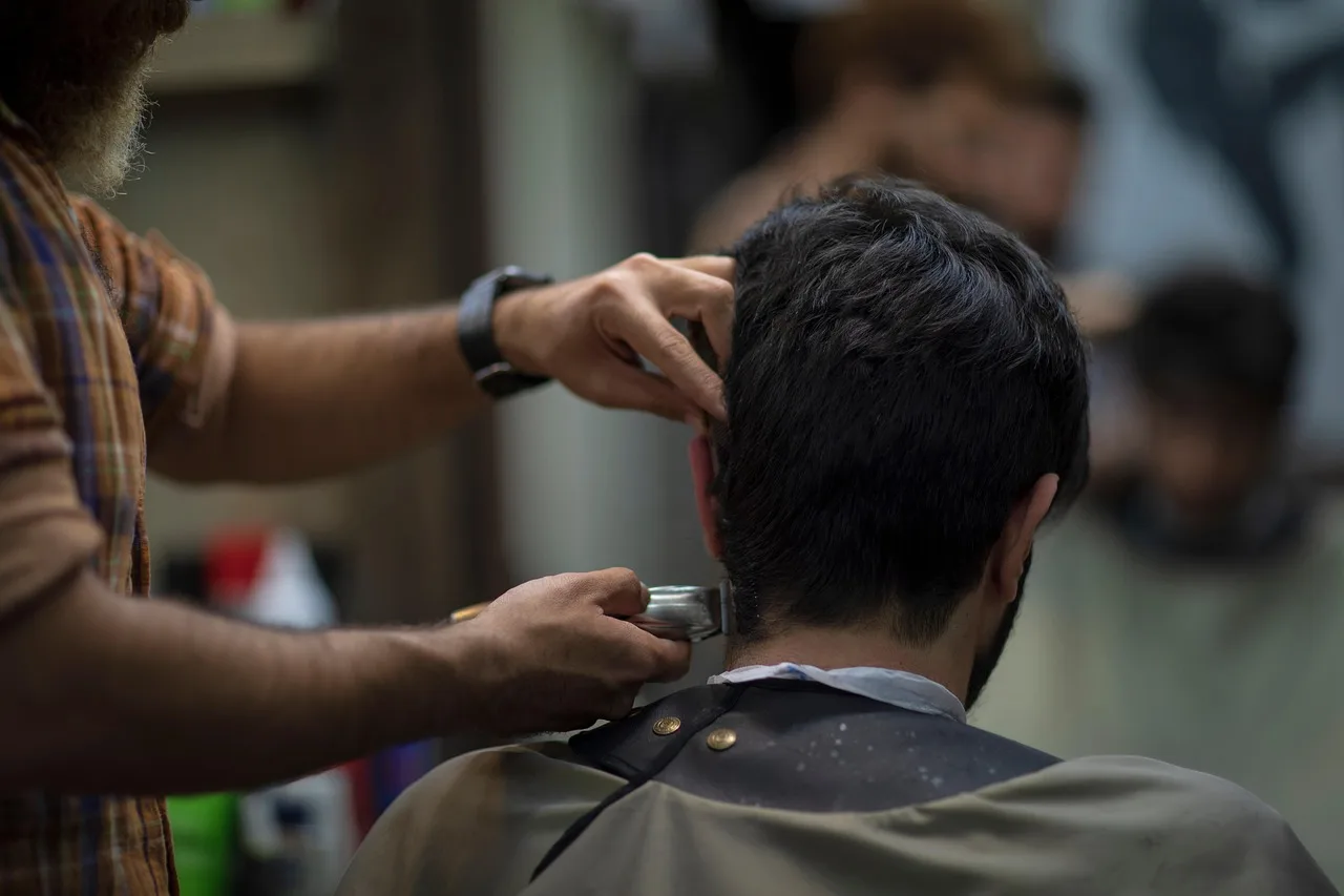 haircut, electric shaver, jorj barber shop, job, work, occupation, business, men, hair, salon, barbershop in iran, jorj barber, mostafa meraji, stylist. Ontario Hair Salon Schedule Rules: What the ESA Says